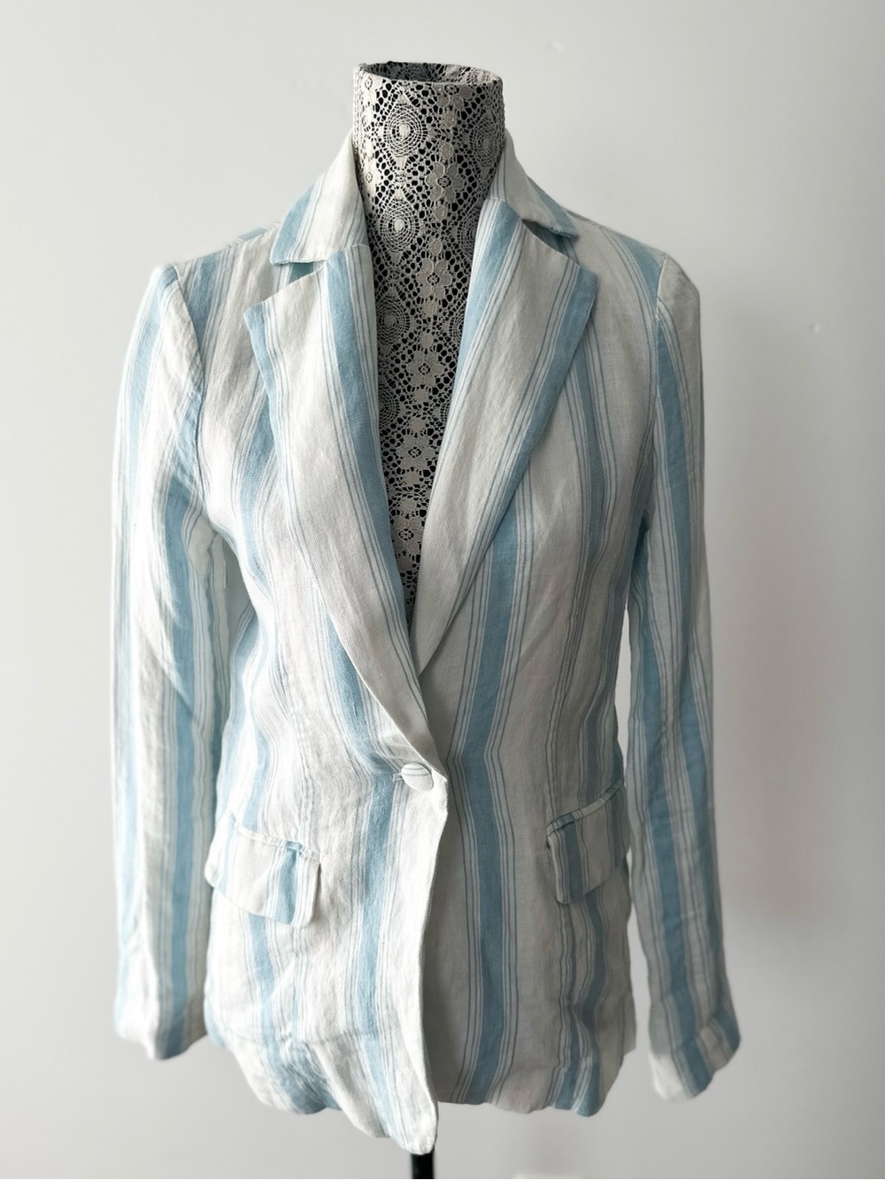 FRAME 100% Linen Blue & White Stripe Tailored Blazer | Size 2